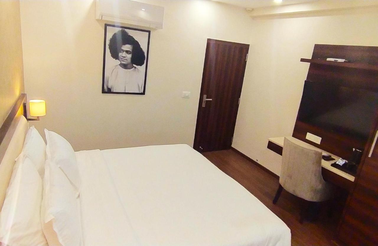Sai Maa Hotel & Residency Puttaparthi Exterior photo