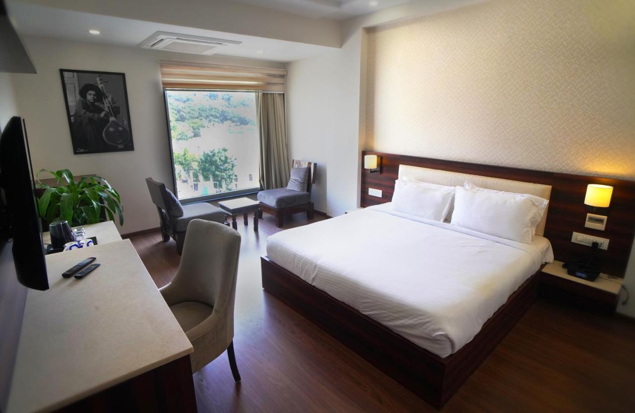 Sai Maa Hotel & Residency Puttaparthi Exterior photo