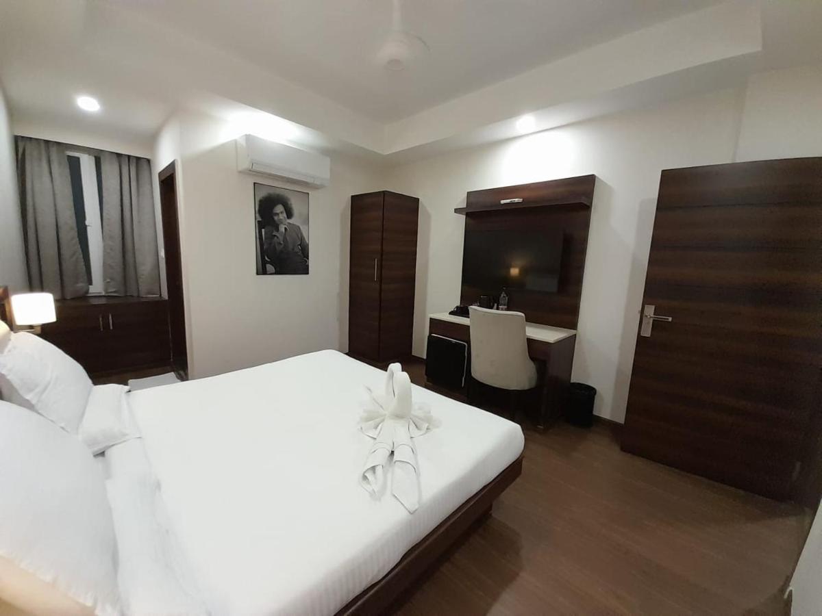 Sai Maa Hotel & Residency Puttaparthi Exterior photo