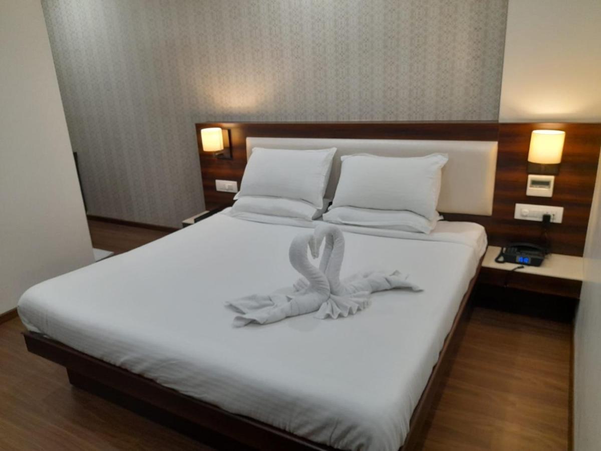 Sai Maa Hotel & Residency Puttaparthi Exterior photo