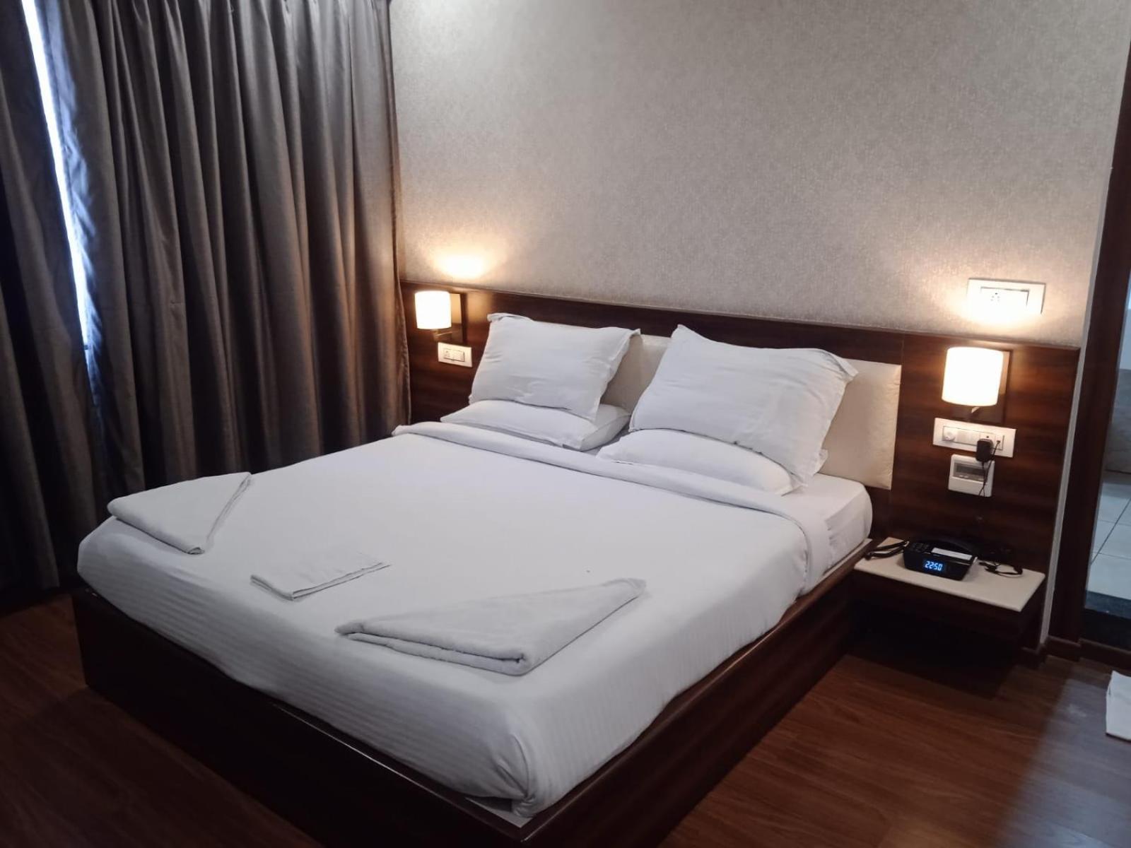 Sai Maa Hotel & Residency Puttaparthi Exterior photo